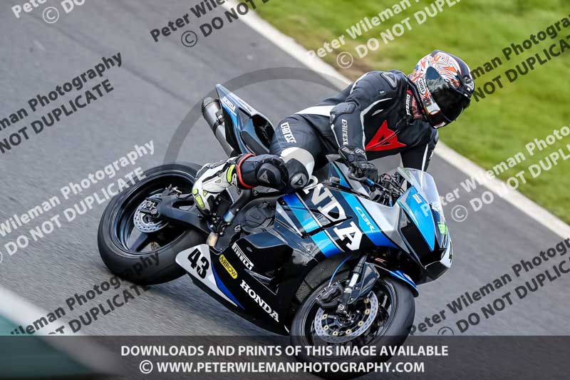 cadwell no limits trackday;cadwell park;cadwell park photographs;cadwell trackday photographs;enduro digital images;event digital images;eventdigitalimages;no limits trackdays;peter wileman photography;racing digital images;trackday digital images;trackday photos